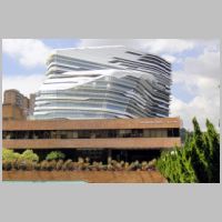 Jockey Club Innovation Tower, Hong Kong Polytechnic University, photo Dirk Ingo Franke, Wikipedia.JPG